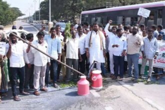 Farmers in Telangana Protest RRR Alignment Changes Alleging Favoritism, Demand Original Route Restored