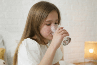 An infographic comparing Real ORS vs Sugary Drinks