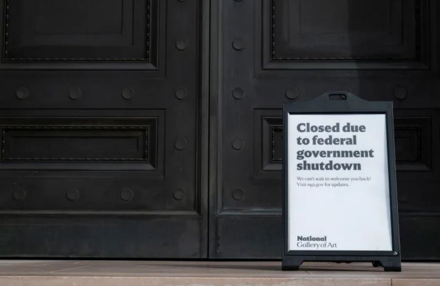 U.S. Government Shutdown Deepens: Memo Suggests Furloughed Workers May Not Get Automatic Back Pay
