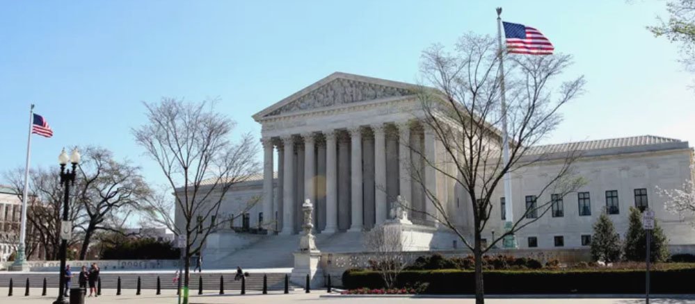 US Supreme Court Backs Trump on Passport Gender Policy