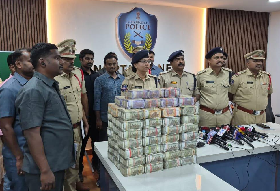 Hawala Racket Bust Bowenpally Police Seize ₹4.05 Crore