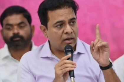 KTR-Says-BJP-Is-No-Alternative-to-Congress-Ahead-of-Telangana