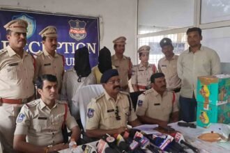 Two Inter State Drug Couriers Arrested Near MGBS