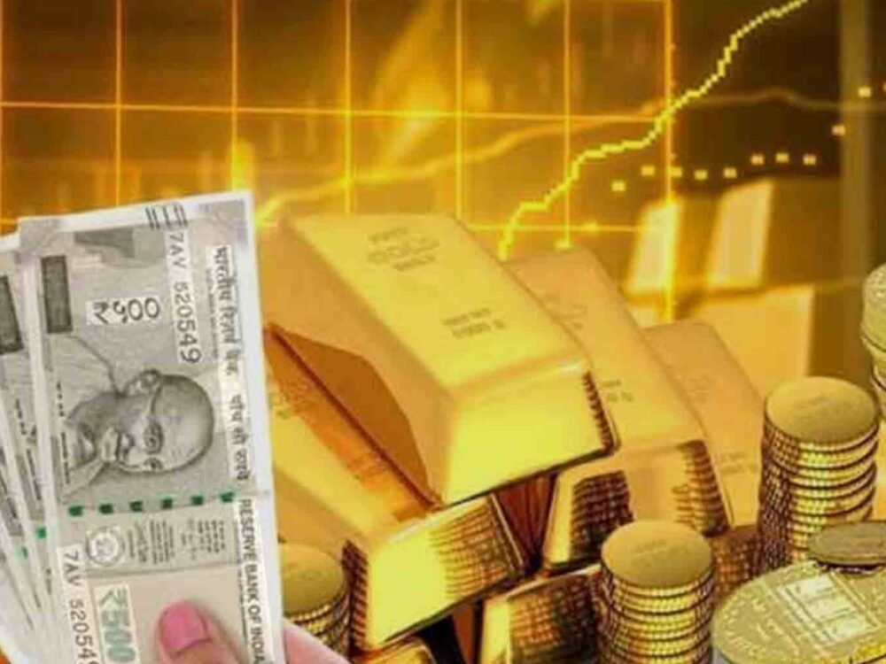 Gold Hits Multi Month High as Investors Move to Safe Assets