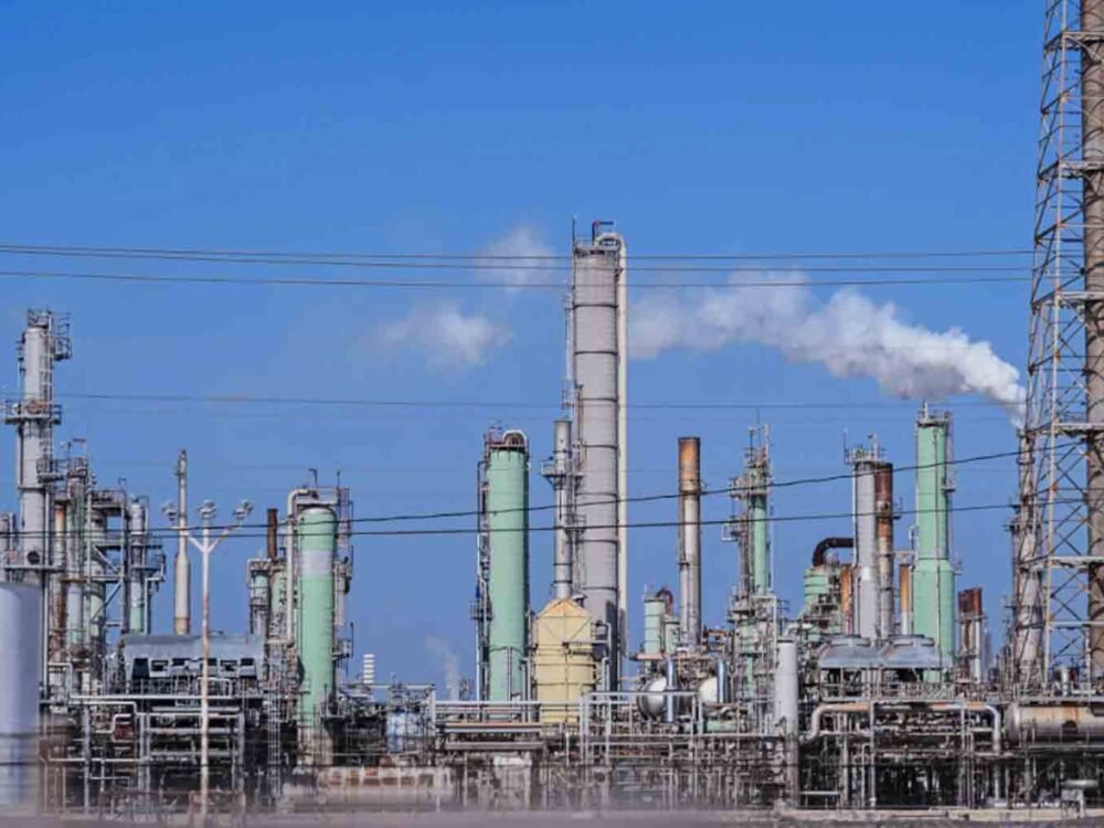 India and Europe Face Fuel Crunch as Gulf Gas Supplies