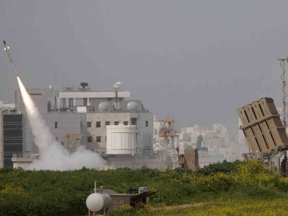 Iran-U.S. Ceasefire Uncertain as Strait of Hormuz Crisis