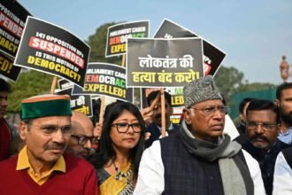 Opposition Protests LPG Shortage Outside Parliament