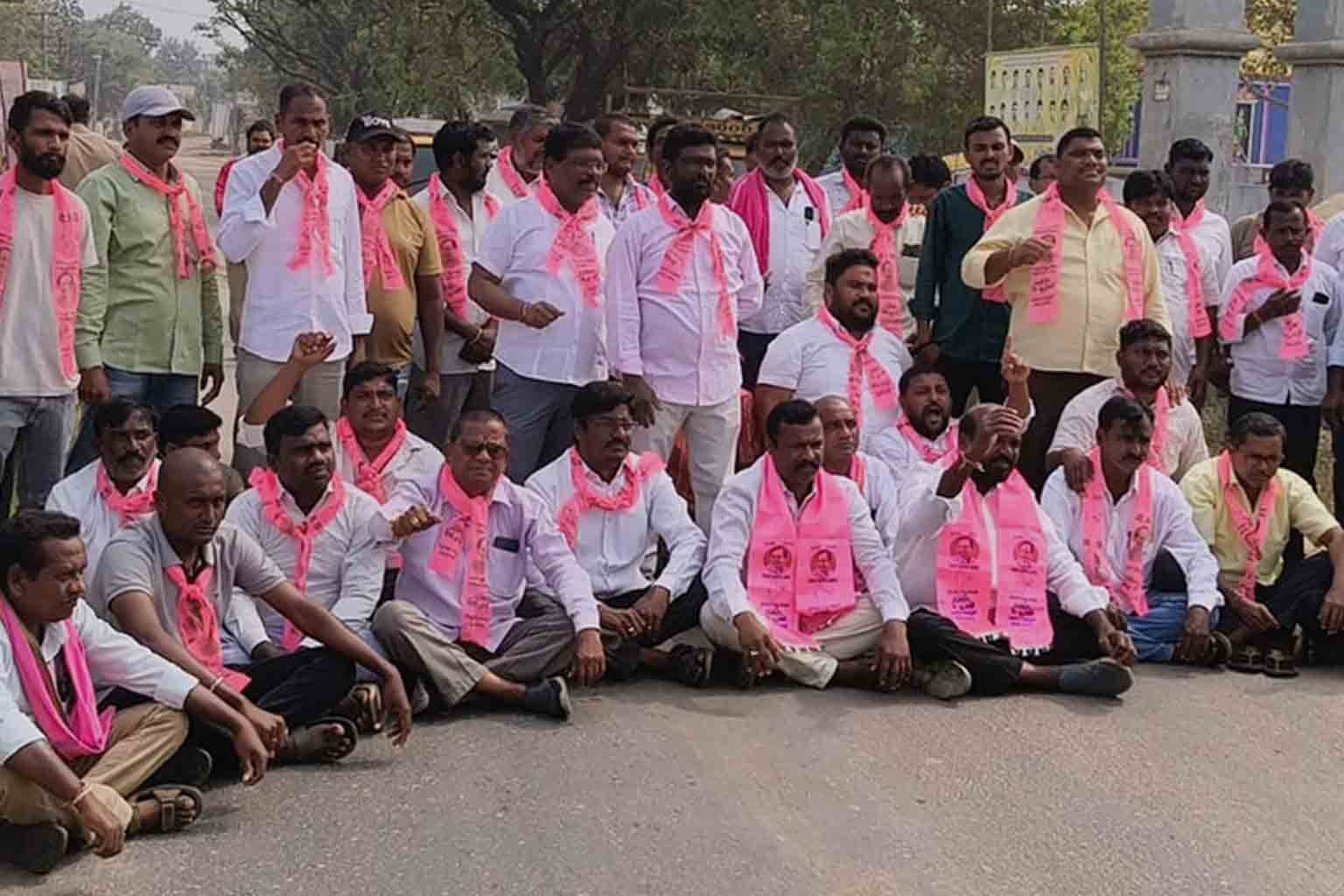 BRS Calls Bandh Photo Row in KCR