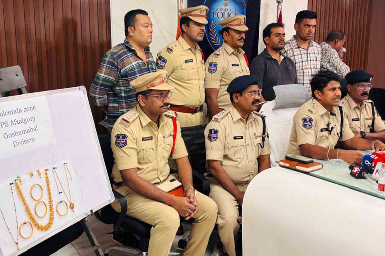 Habitual Offender Arrested in Gold Theft Case