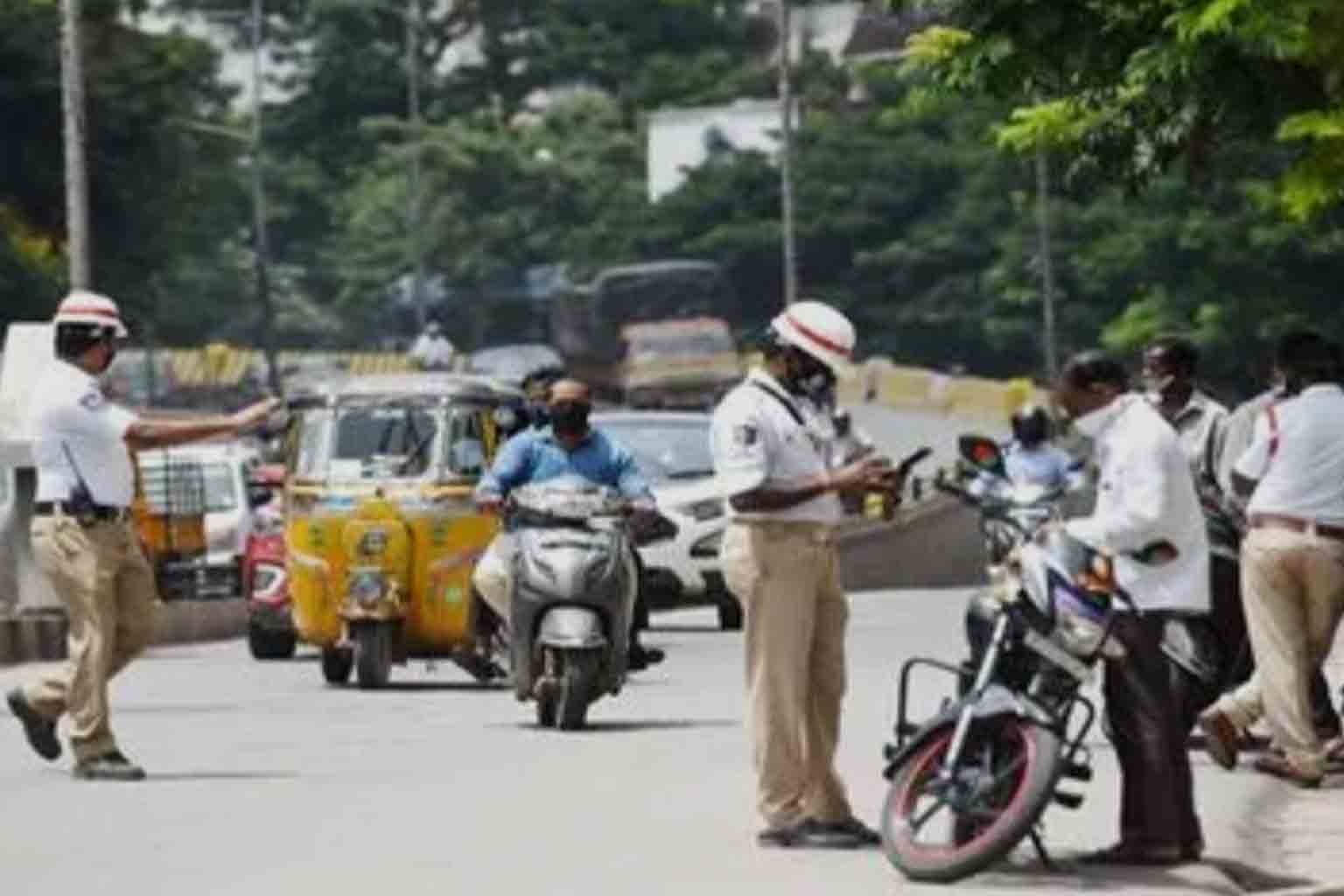 Hyderabad 450 cases booked in one day