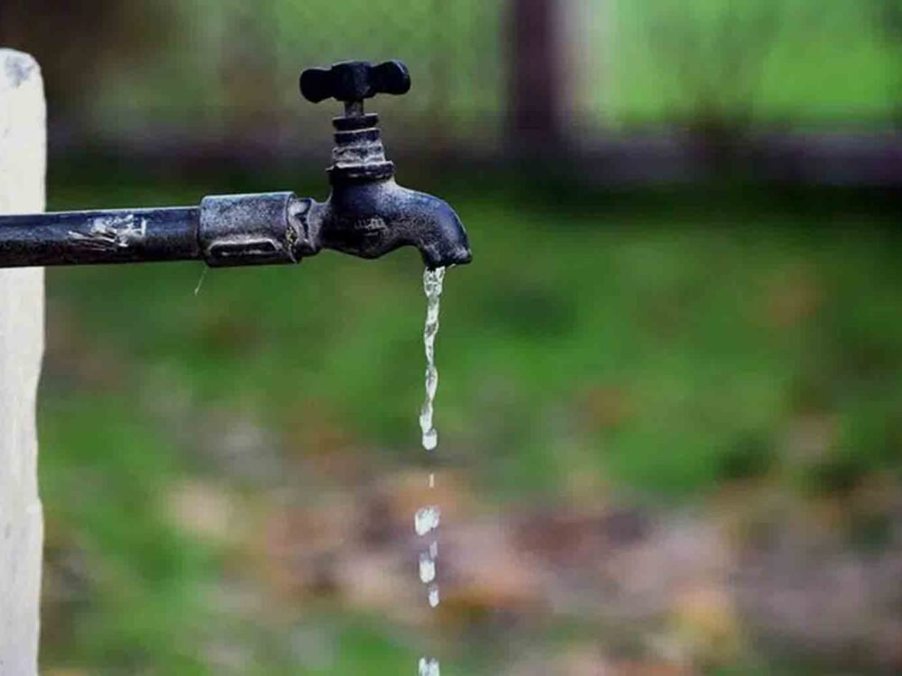 Volunteer Drive to Curb Water Wastage in Hyderabad