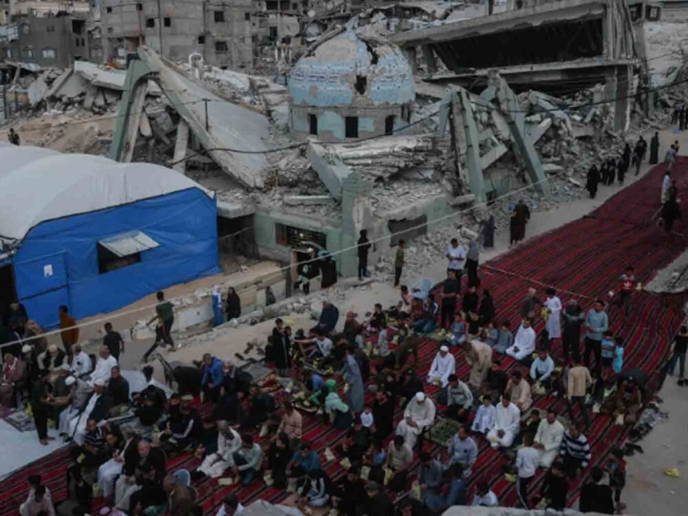 Gaza Strip continues