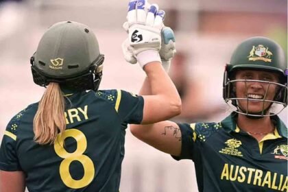 Australia Beat India by 6 Wickets