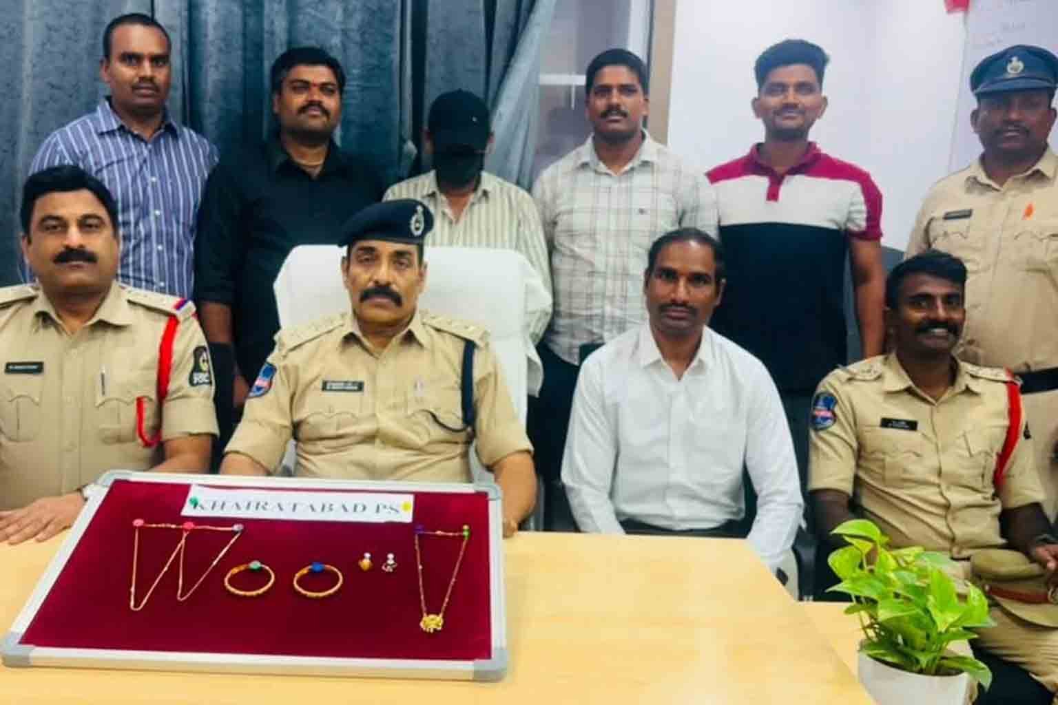 Khairatabad Police Solve Bus Gold Theft Case