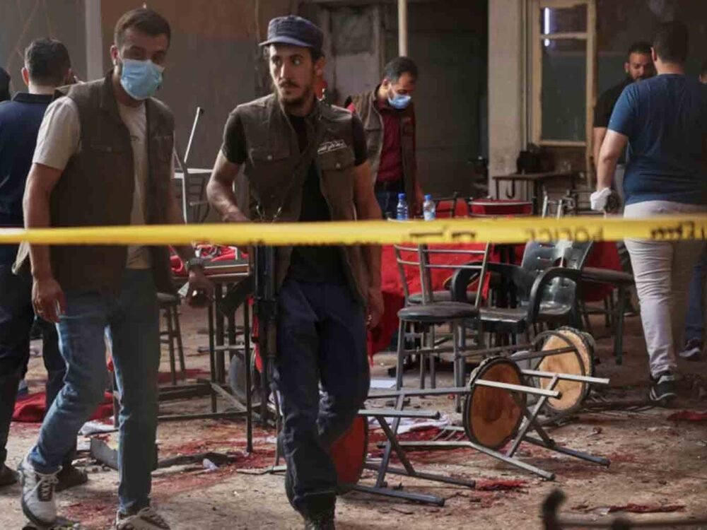 Blast at Damascus Cafe Leaves Six Dead
