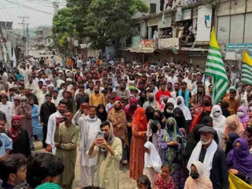 PoK Polls Turn Violent