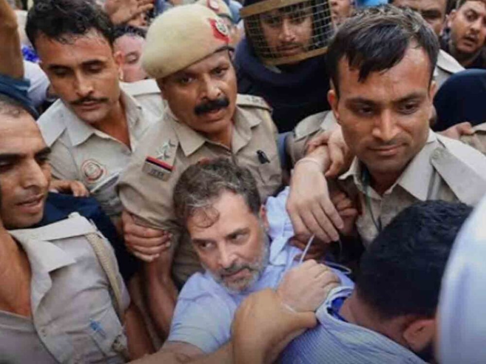 Rahul and Priyanka Gandhi Briefly Detained During Protest
