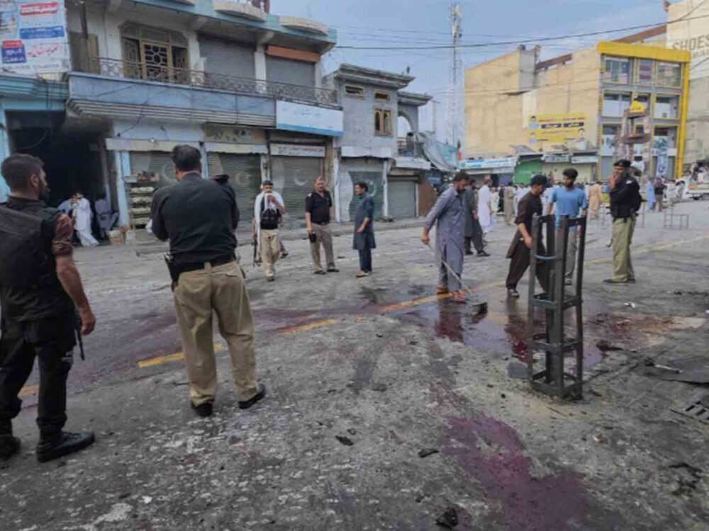 Suicide Bombing at Peace Rally Kills 14 in Pakistan