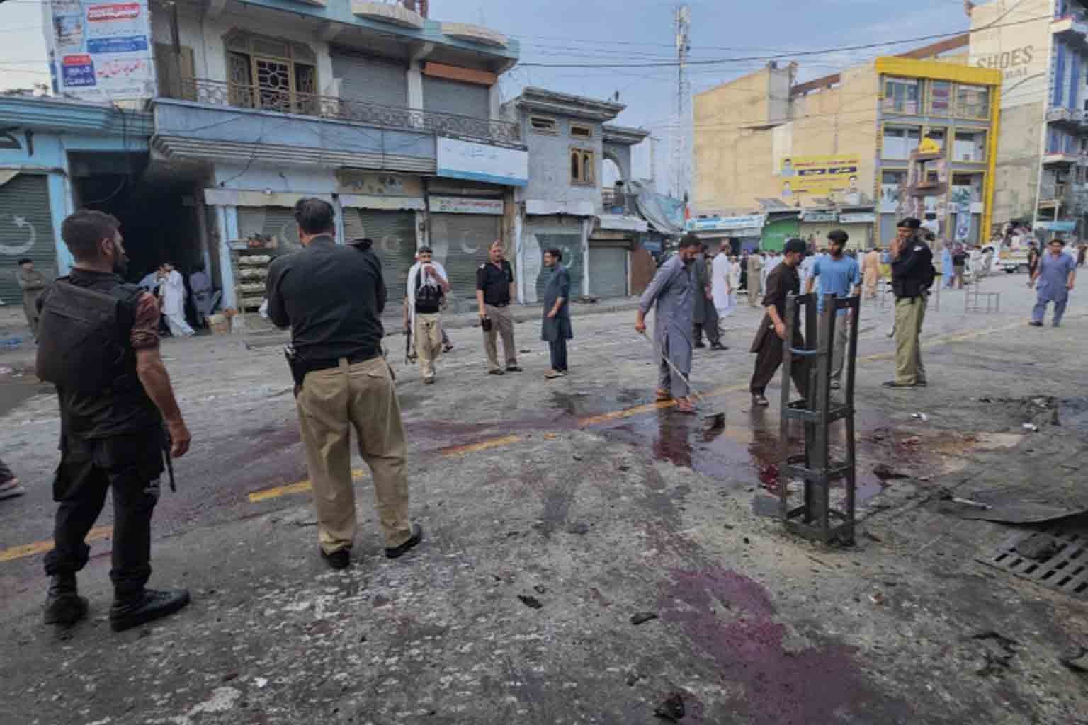Suicide Bombing at Peace Rally Kills 14 in Pakistan