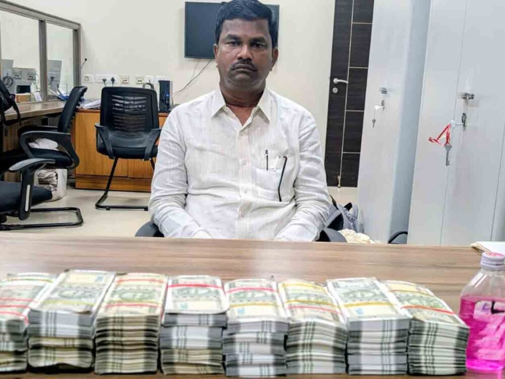 ACB Arrests Two Revenue Officials